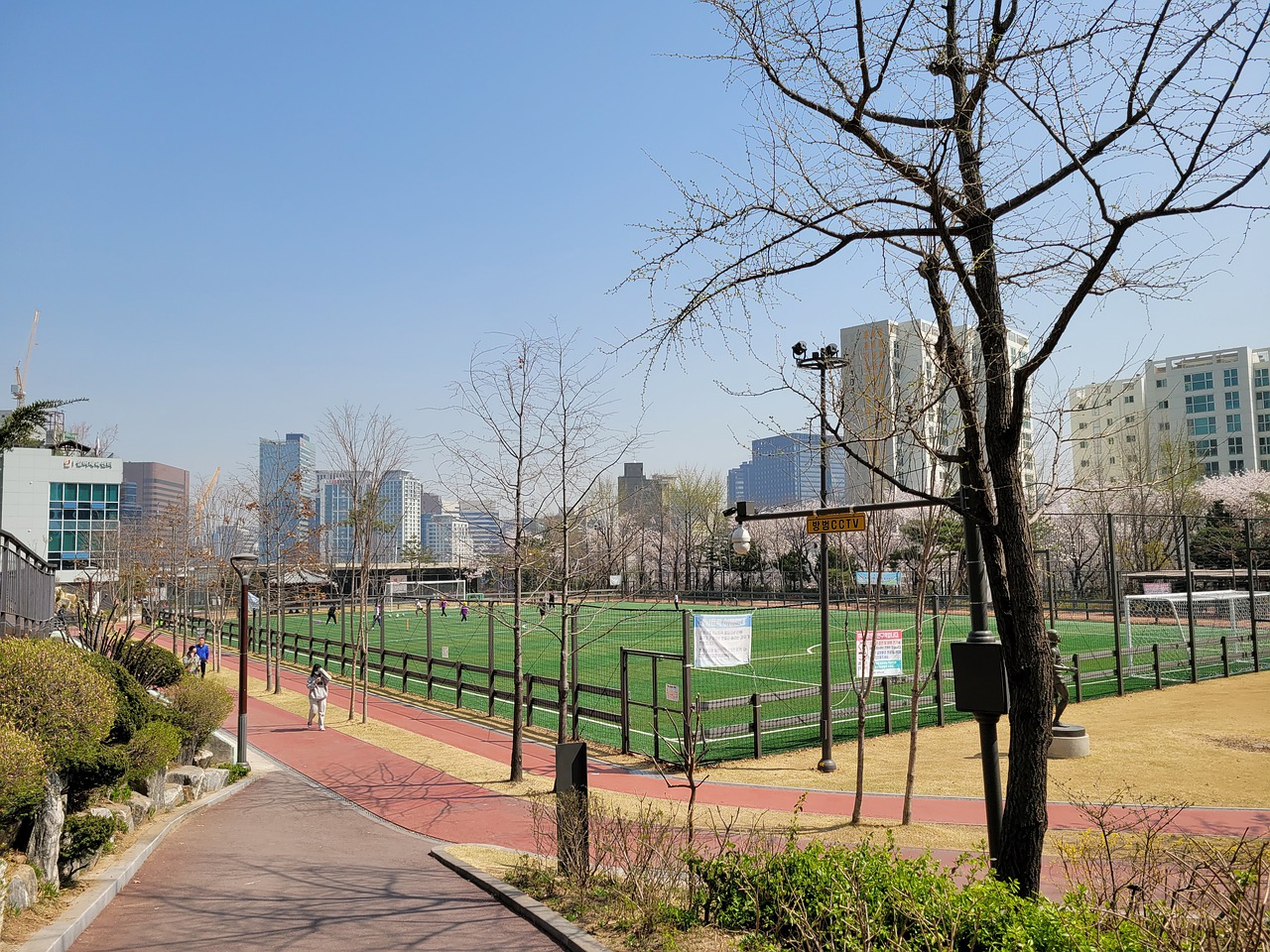 巴薩目前依 巴薩目前依