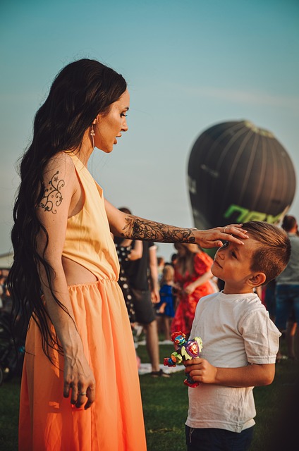 言现象如何 言现象如何